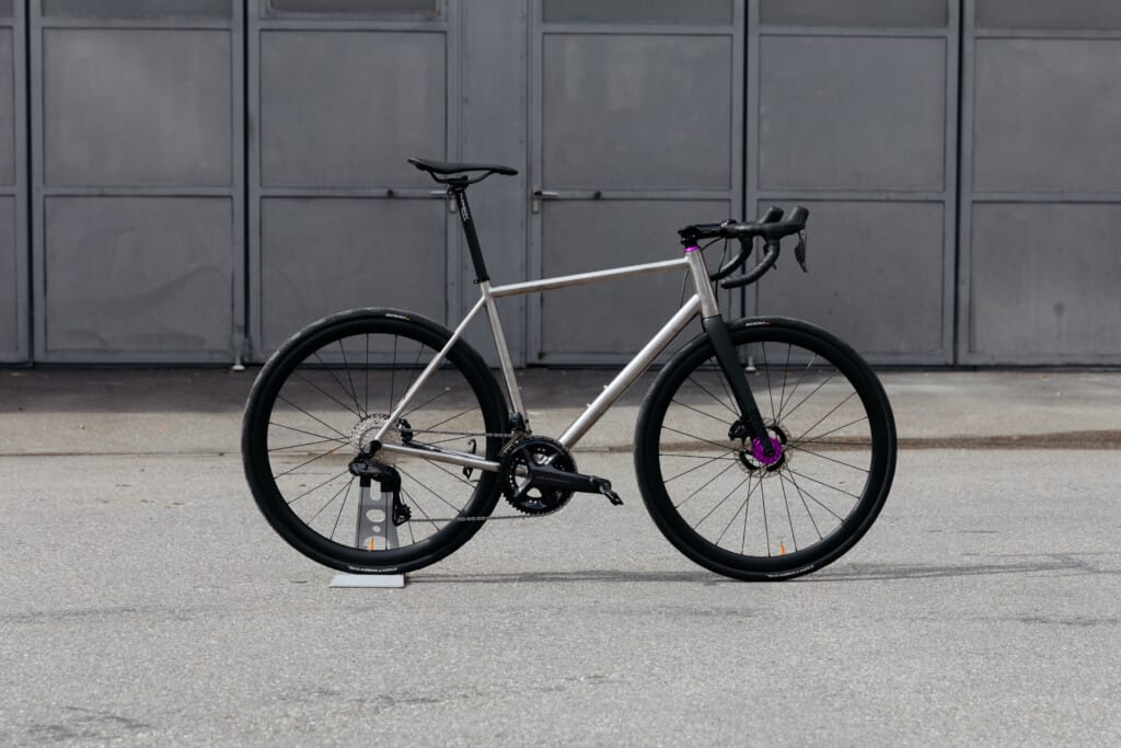 Custom Bikes aufgebaut in der Fahrradwerkstatt in Bern, Hochwertige Rennräder