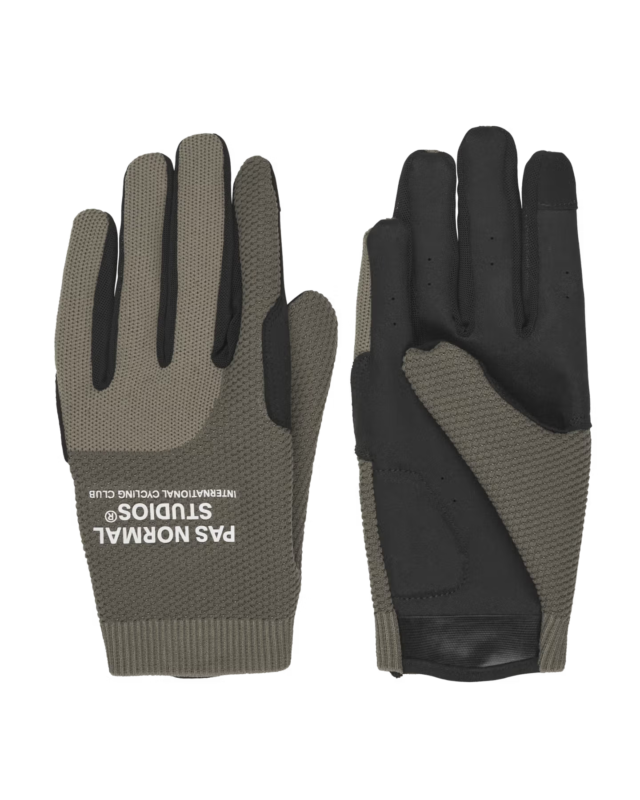 Escapism Gloves